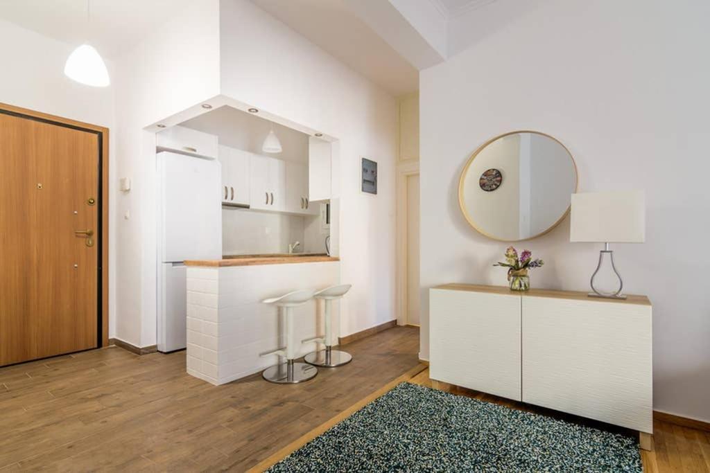 Brand New Decorated Flat For 4 Ppl In Pagrati Apartamento Atenas Exterior foto